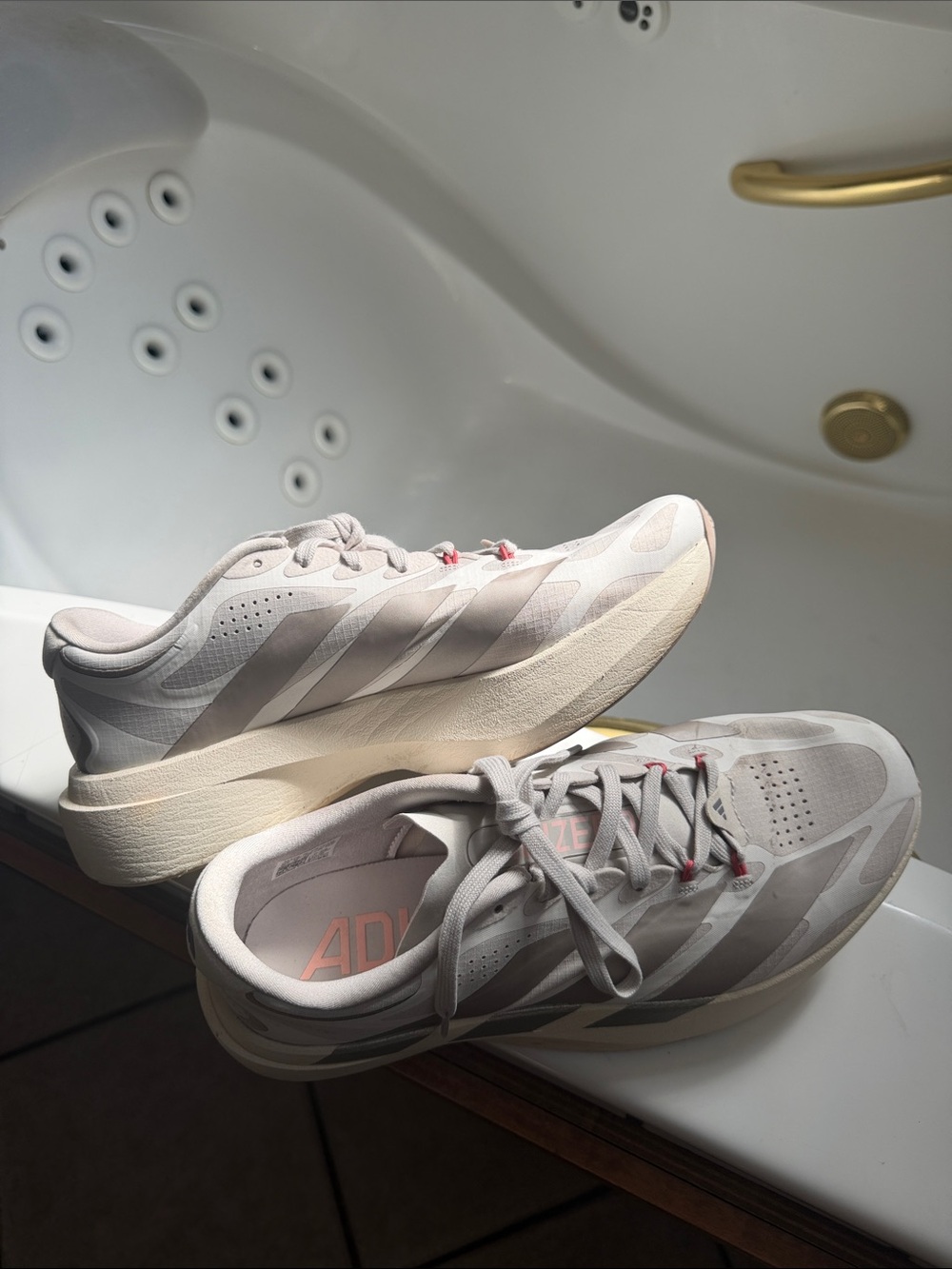 Women’s Adidas Adizero EVO SL EXO in white/silver
